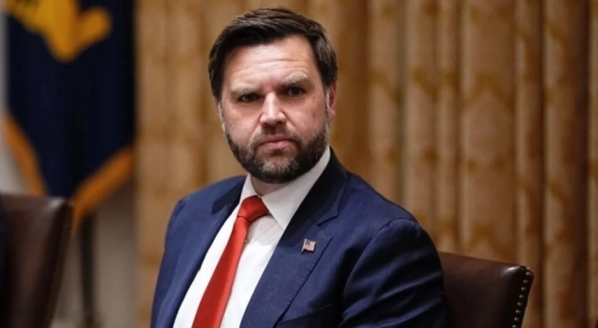 Вэнс анонсировал продолжение переговоров США и Ирана