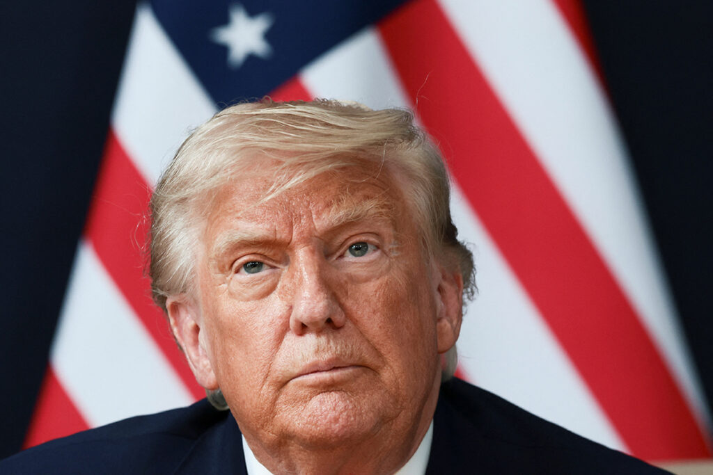 Трамп предупредил о риске экономической катастрофы из-за войны с Ираном