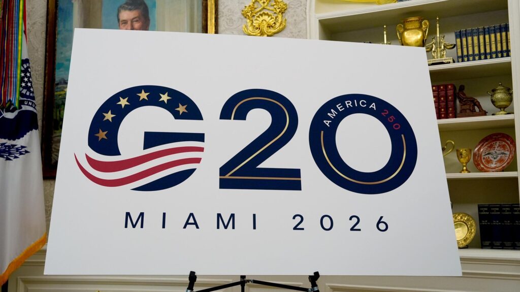 Песков подтвердил участие России в саммите G20 в США