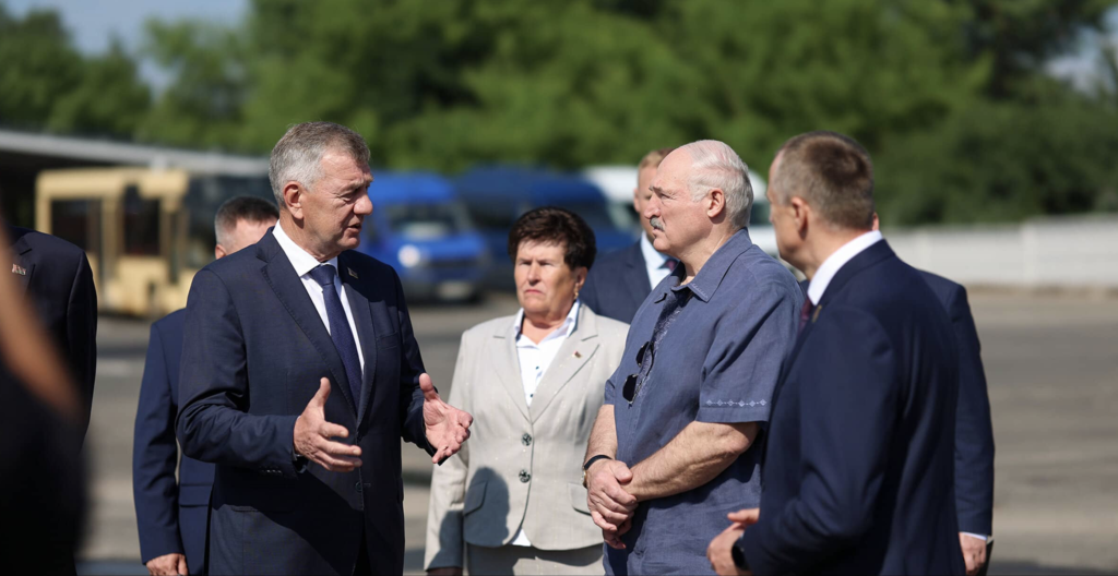 Лукашенко рассказал, как Беларусь будет привлекать трудовых мигрантов
