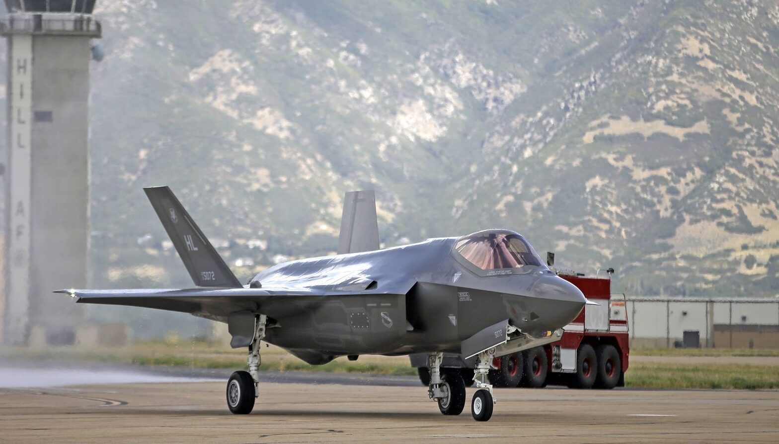 США передали Польше партию новых истребителей F-35