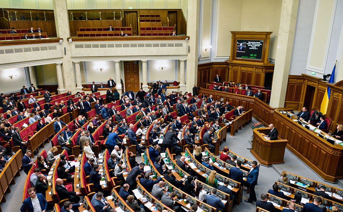 В Верховной Раде призвали жителей Украины запастись дровами