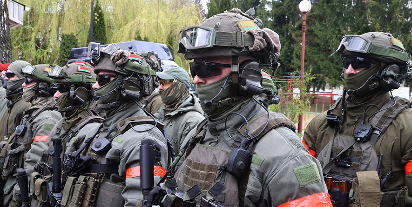 Проверка боеготовности проходит в одной из бригад внутренних войск