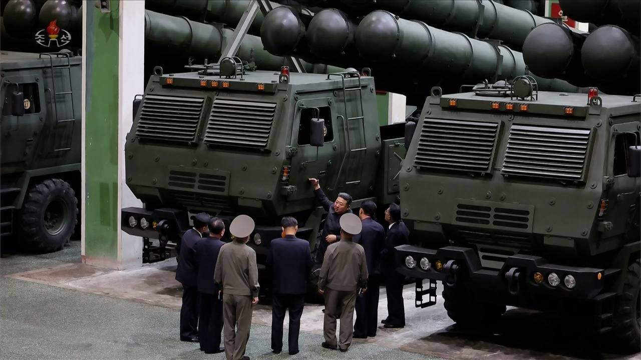 Ким Чен Ын проинспектировал предприятия по производству боеприпасов
