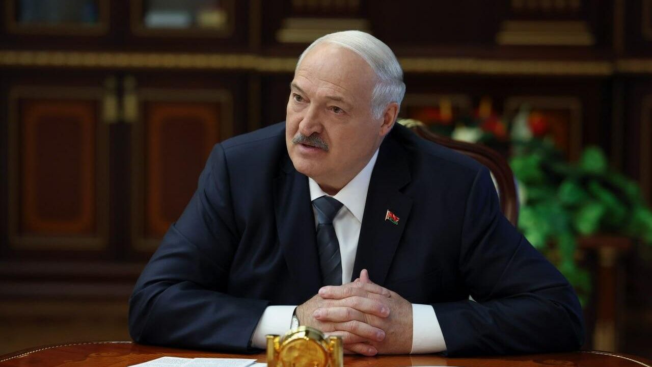 Лукашенко призвал защитить детей от проходимцев в сфере образования