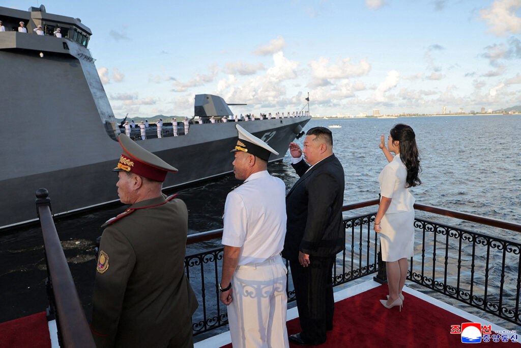 КНДР продолжает наращивать военно-морской и ядерный потенциал