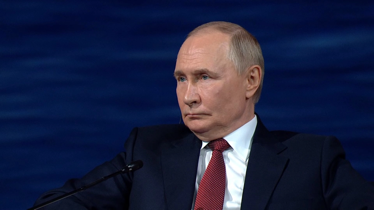 Путин поручил в течение трех суток не наносить ударов по Киеву