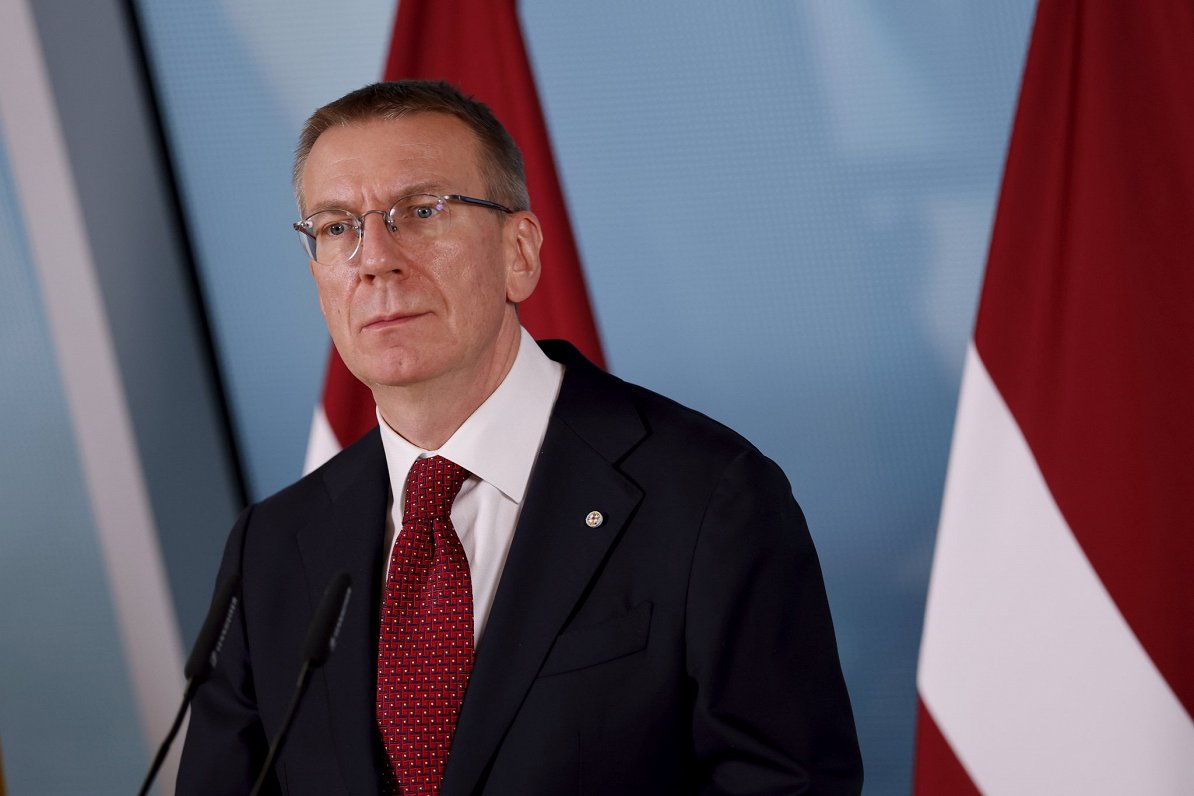 Президент Латвии признал отставание НАТО и ЕС от РФ в развитии вооружений