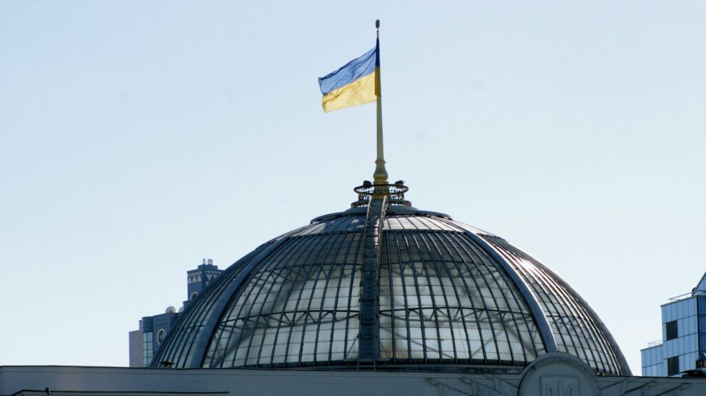 Лукашенко заявил, что мир на Украине наступит не позднее следующего года