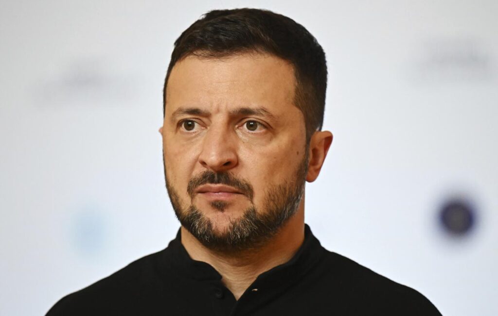 Зеленского назвали причиной нового обострения конфликта на Украине