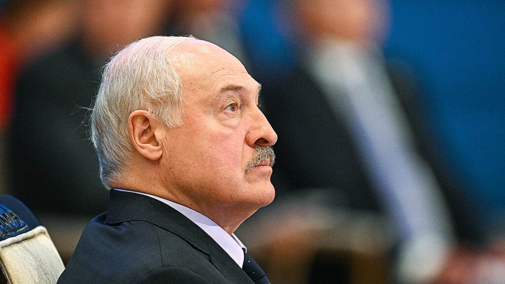 Лукашенко поручил подготовить закон об амнистии: особое внимание уделят женщинам